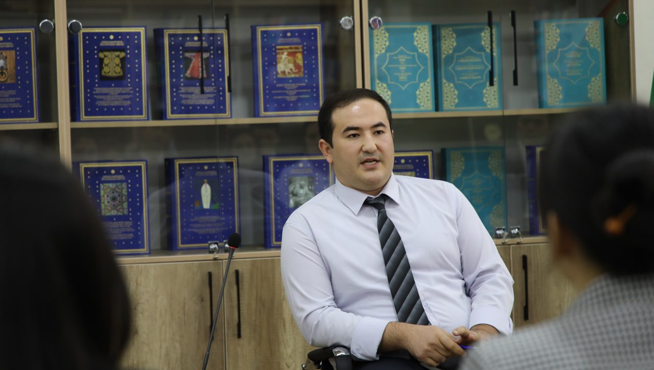 Konstitutsiya va inson huquqlari mavzusida mahorat darsi bo‘lib o‘tdi