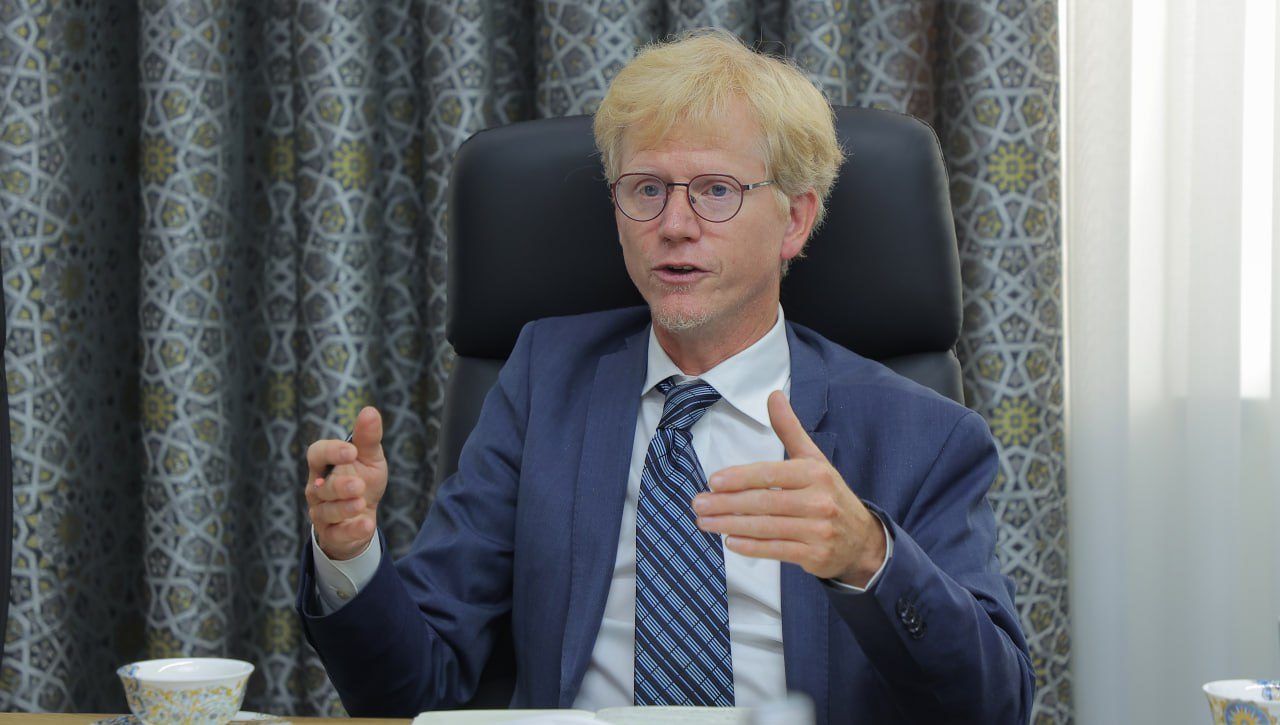 Kambag‘allikni qisqartirish va bandlik vazirligi, O‘zbekiston Respublikasi Prezidenti huzuridagi Ijtimoiy himoya milliy agentligi mutasaddilari BMT Inson huquqlari bo‘yicha kengashining Munosib turar joy masalalari bo‘yicha maxsus ma’ruzachisi Balakrishnan Radjagopal boshchiligidagi delegatsiya bilan uchrashuv o‘tkazdi