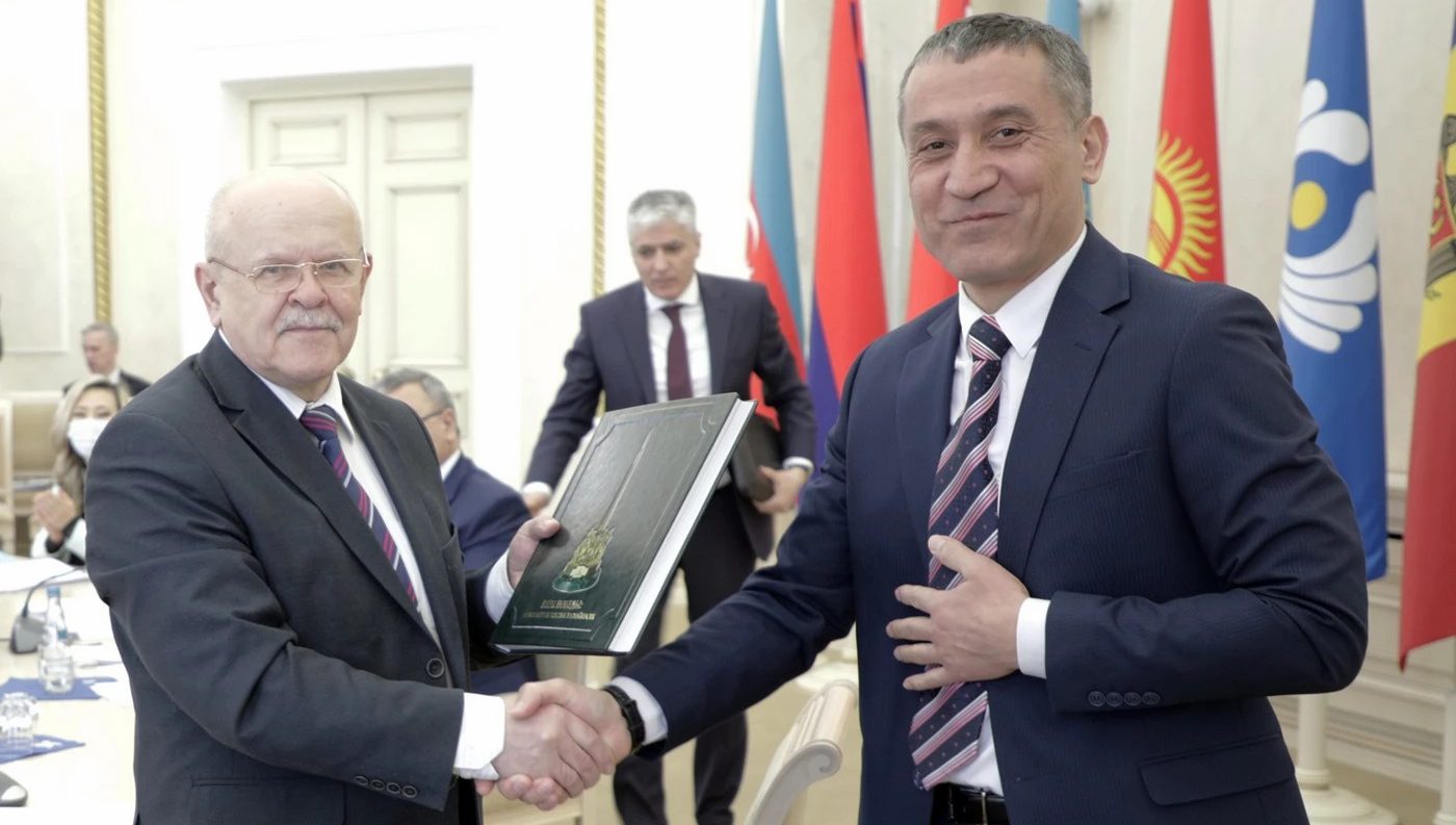 “G‘alaba bog‘i falsafasi” kitobi MDH tarixi muzeyidan joy oldi