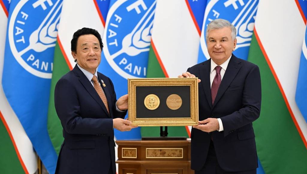 President of Uzbekistan receives FAO’s highest award – Agricola Medal