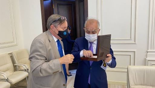 Turkiy Kengashning Budapeshtdagi vakolatxonasi ijrochi direktori Yanosh Xovari bilan uchrashuv
