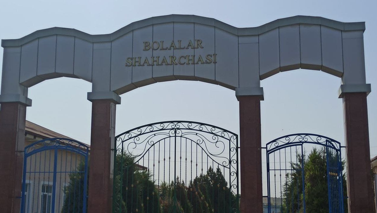 Gulistonlik bolajonlarga – Markazdan kitoblar yetkazildi
