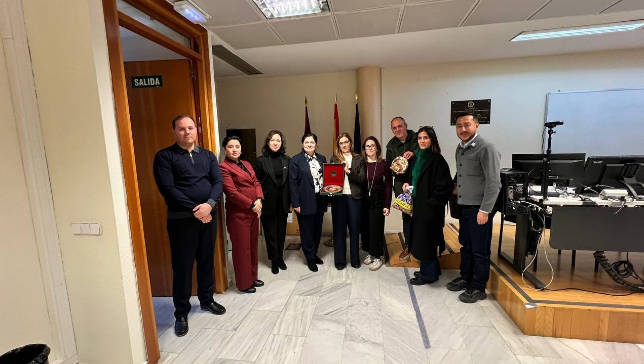 Madriddagi Inson huquqlari institutida uchrashuv