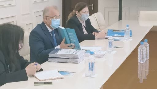 Milliy markazda F.Ebert nomidagi fondning mintaqaviy direktori Kristof Moor bilan uchrashuv