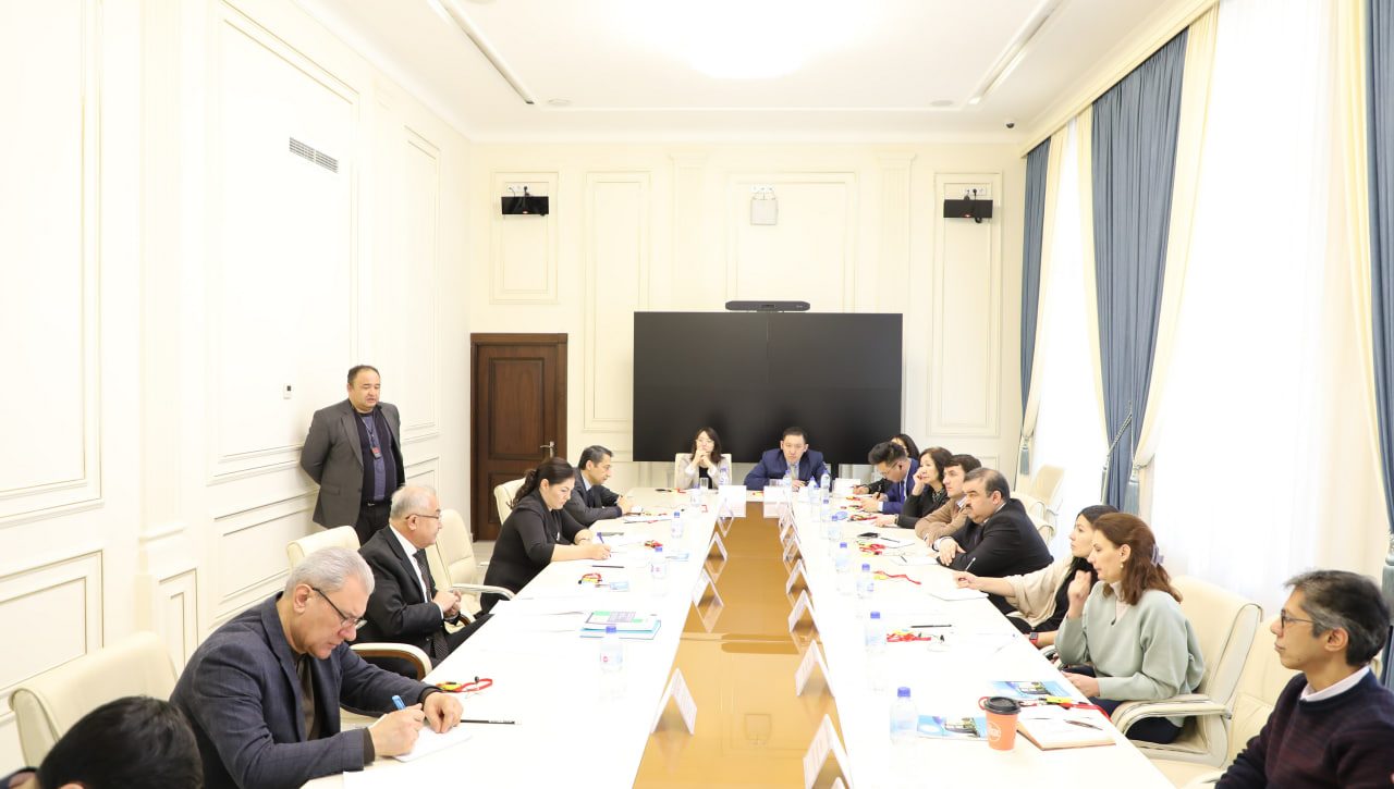 Milliy markazda Tojikiston va Mongoliya delegatsiyalari bilan uchrashuv: fotoreportaj
