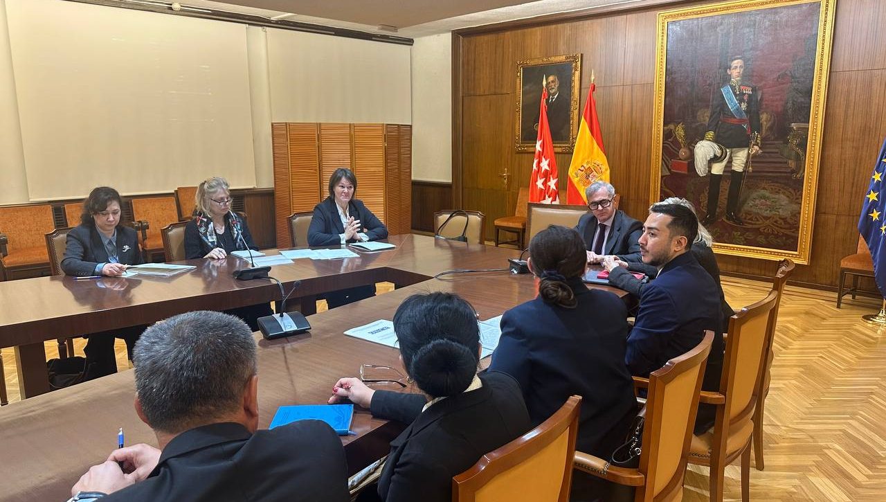 Madriddagi Inson huquqlari institutida uchrashuv