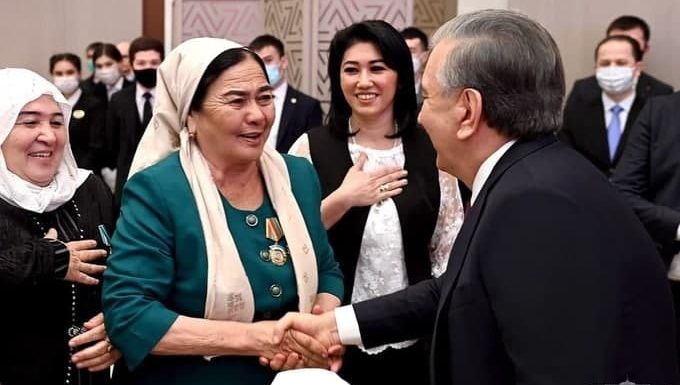 Ayol borki, olam munavvar!