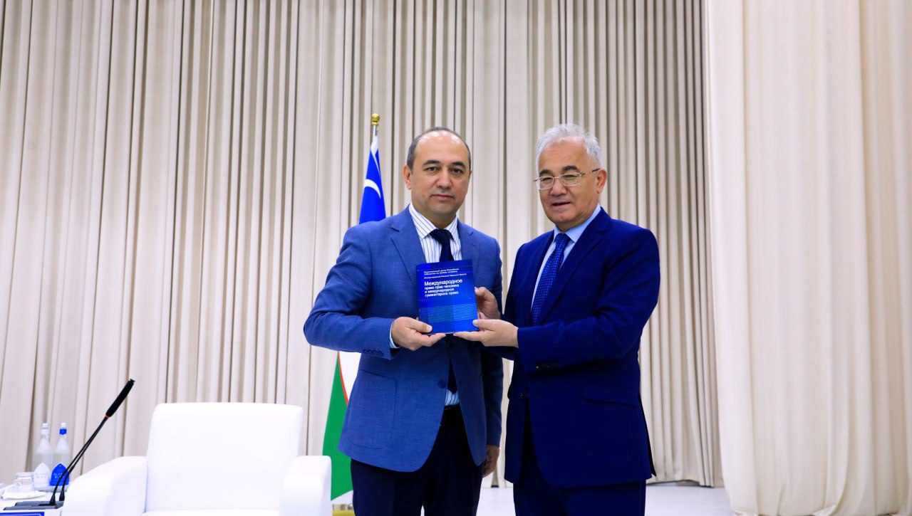 Akademik Akmal Saidov farg‘onalik talaba yoshlar bilan uchrashdi