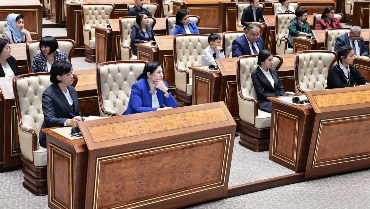 Bola huquqlari sohasidagi ishlar Senat Raisi ishtirokida muhokama qilindi