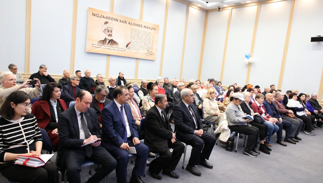 “Butun el-yurtimizni birlashtiradigan ulug‘ bir g‘oya bor. U ham bo‘lsa, Vatan manfaati, xalqimiz manfaatidir”