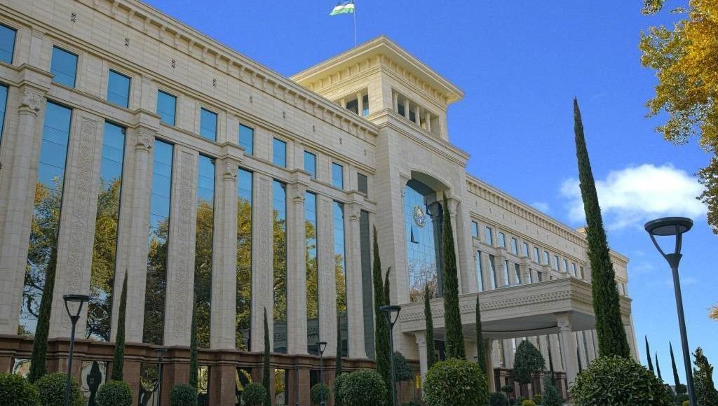 Senat: ayrim davlat idoralari, korxona va tashkilotlarining murojaatlar bilan ishlash faoliyati qoniqarsiz