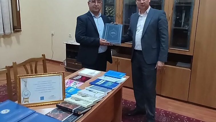 Vodiy universitetlariga inson huquqlari bo‘yicha adabiyotlar taqdim etildi