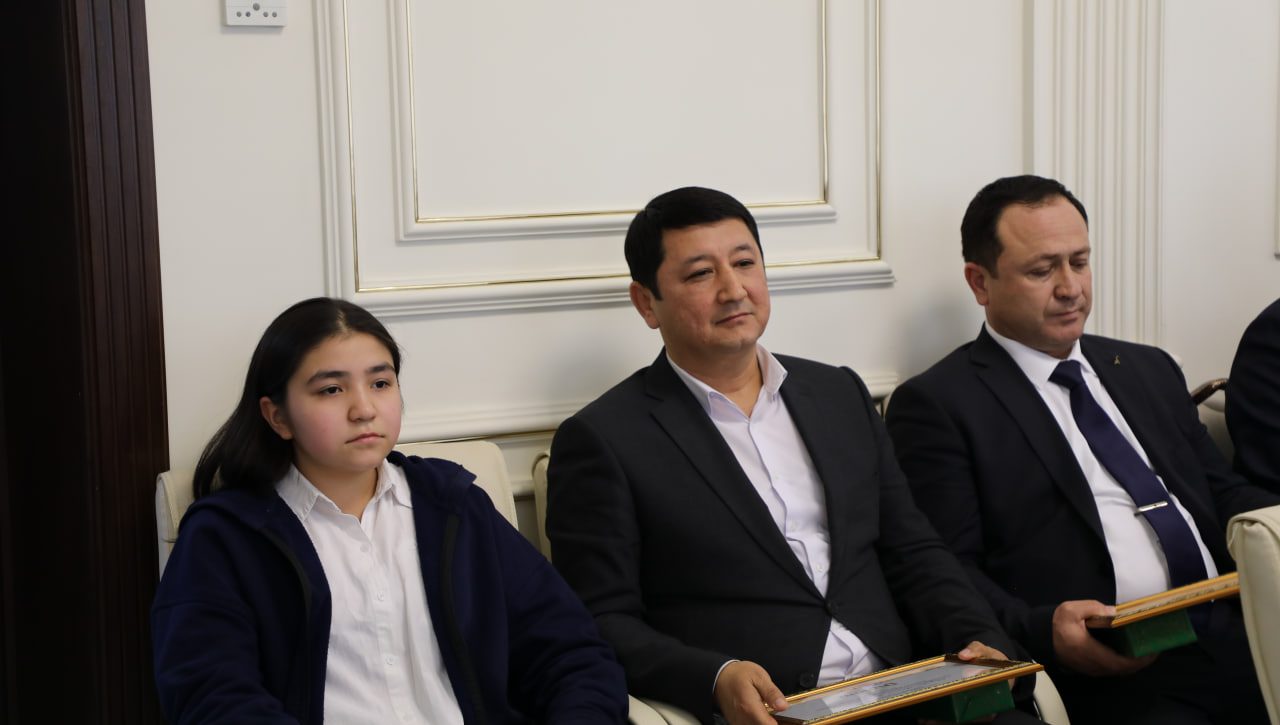 “Inson huquqlari sohasida ta’lim va tadqiqotlar” tanlovi g‘oliblari taqdirlandi