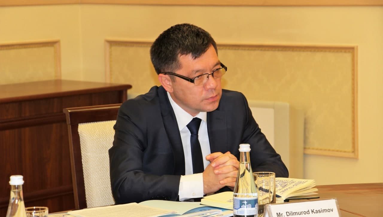 Biznes-ombudsman Dilmurod Kasimov BTMning Terrorizmga qarshi kurashish sharoitida inson huquq va erkinliklarini rag‘batlantirish va himoya qilish masalasi bo‘yicha maxsus ma’ruzachisi F. Ni Aolain bilan uchrashdi.