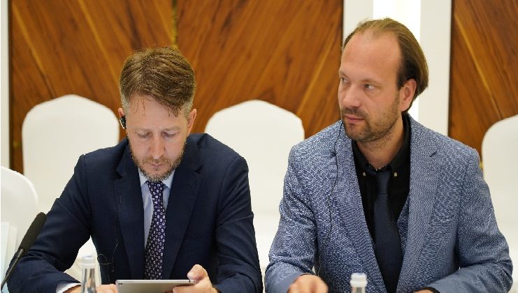 “Fuqarolik jamiyati institutlari va saylov” (Xalqaro davra suhbati jarayonlaridan fotoreportaj)