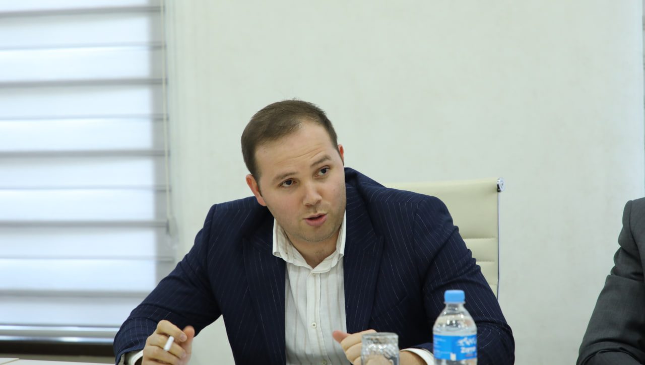 Milliy markazda yosh olimlar bilan davra suhbati