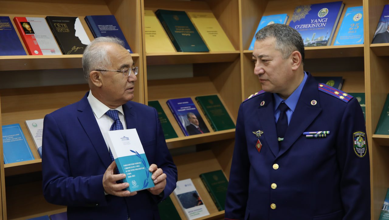AKADEMIK VA YOSHLAR UCHRASHUVI