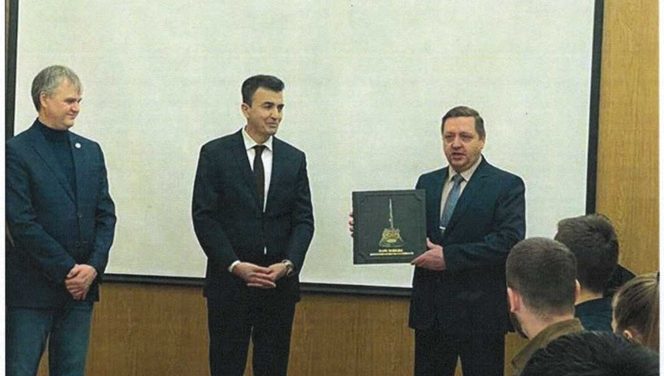 Ekaterinburgda “G‘alaba bog‘i falsafasi” kitobining taqdimoti bo‘ldi