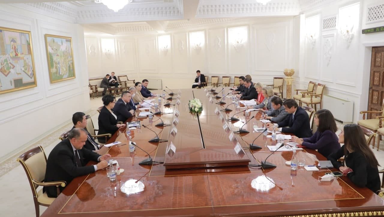 YeXHT Parlament assambleyasi rahbari Oliy Majlis Qonunchilik palatasiga tashrifi