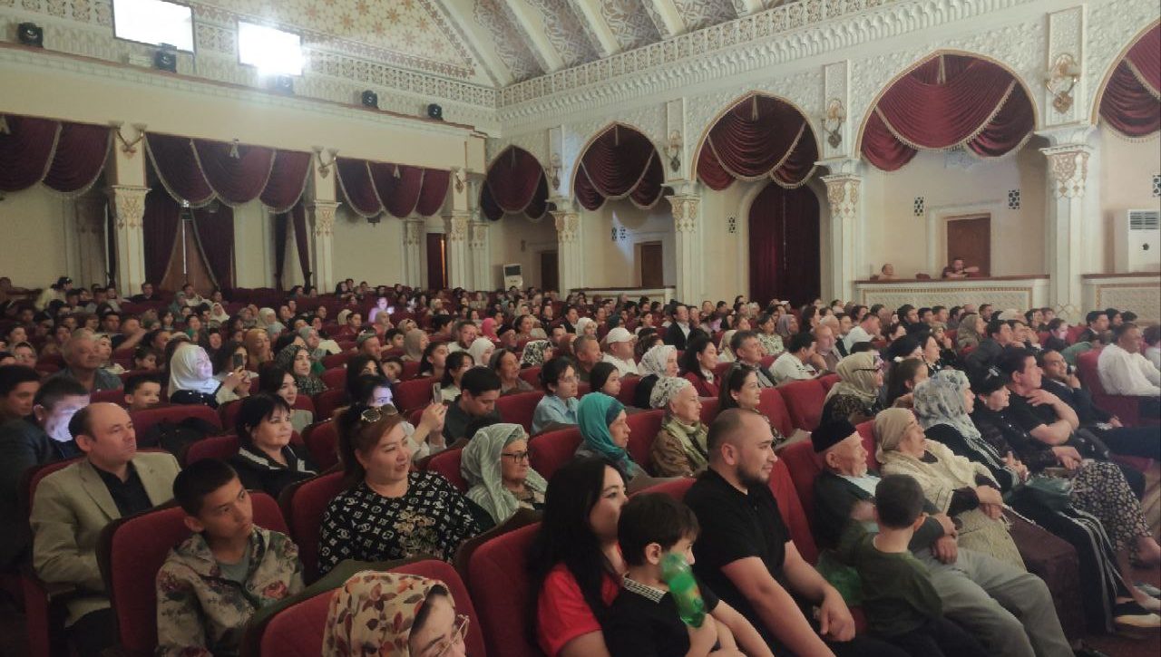 Teatr — tarbiya va ma’naviyat maskani