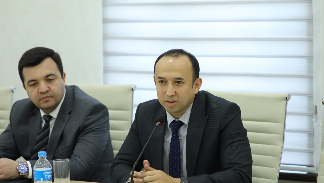 Milliy markazda yosh olimlar bilan davra suhbati
