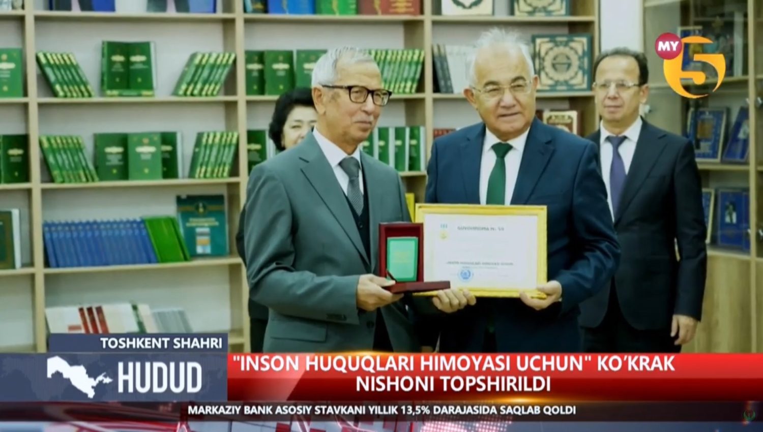 "Inson huquqlari himoyasi uchun" ko'krak nishoni topshirildi