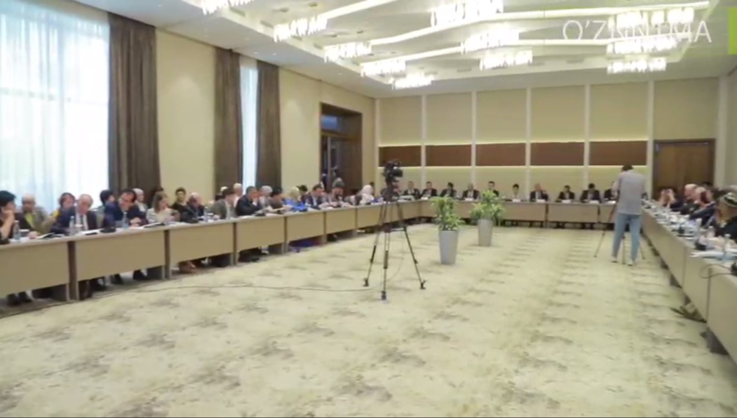Bugun poytaxtimizda "Barqaror rivojlanish maqsadlariga erishish borasida Markaziy Osiyo mamlakatlari tajribasi:Referendum va milliy konstitutsiyalarning roli va ahamiyati" mavzuida Xalqaro forum bo‘lib o‘tdi