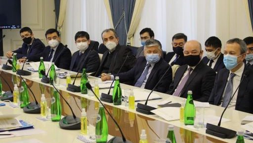 O'zbekistonning xorijdagi diplomatik vakolatxonalari rahbarlari bilan uchrashuv to'g'risida axborot