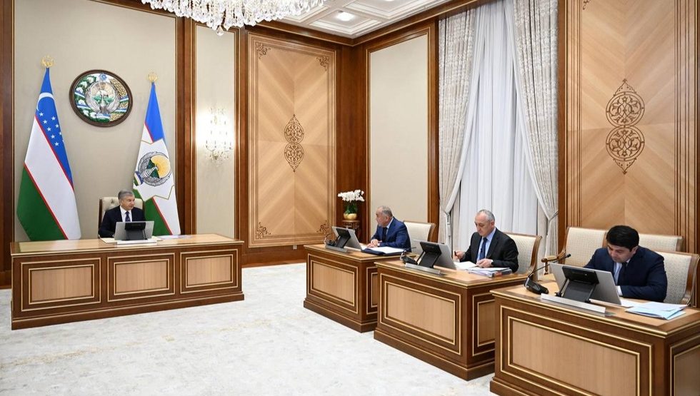 Нефть ва газ тармоғига доир топшириқлар ижросининг бориши кўриб чиқилди