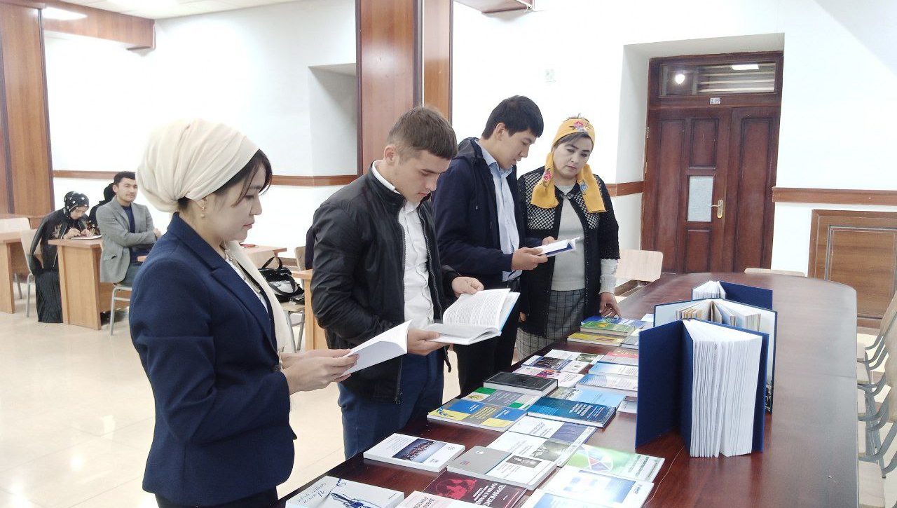 Vodiy universitetlariga inson huquqlari bo‘yicha adabiyotlar taqdim etildi