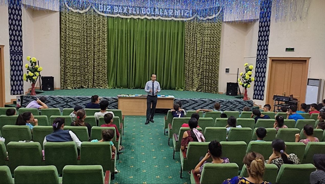 Milliy markaz kitoblari –  “Bolalar shaharchasi” kutubxonasiga