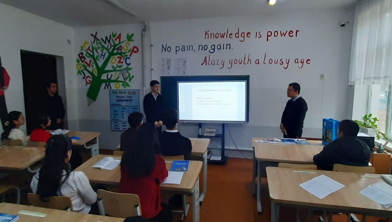 MAKTABDA KONSTITUTSIYA VA INSON HUQUQLARI DARSI