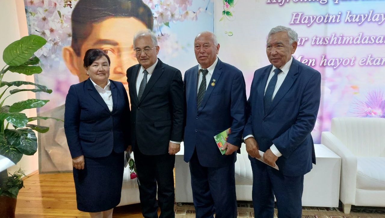 Jizzaxdagi ijod maktabida “Uch avlod” uchrashuvi bo‘ldi