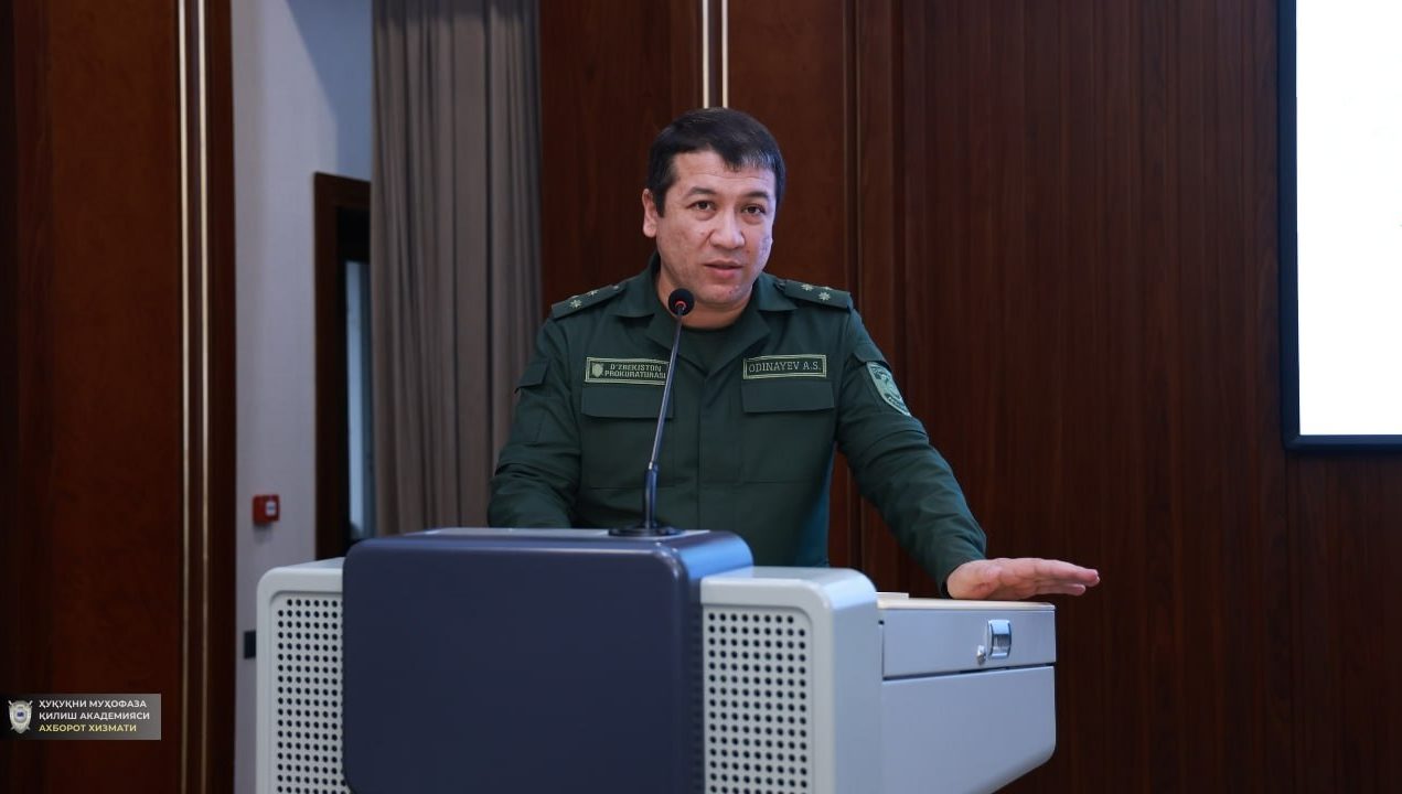 Konstitutsiya – adolat tantanasi: Akademiyada talabalarning  akademik bilan uchrashuvi o‘tkazildi