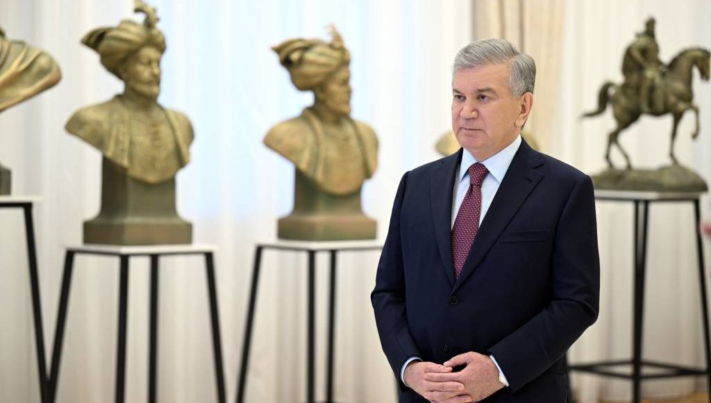 Бунёдкорлик лойиҳалари билан танишилди
