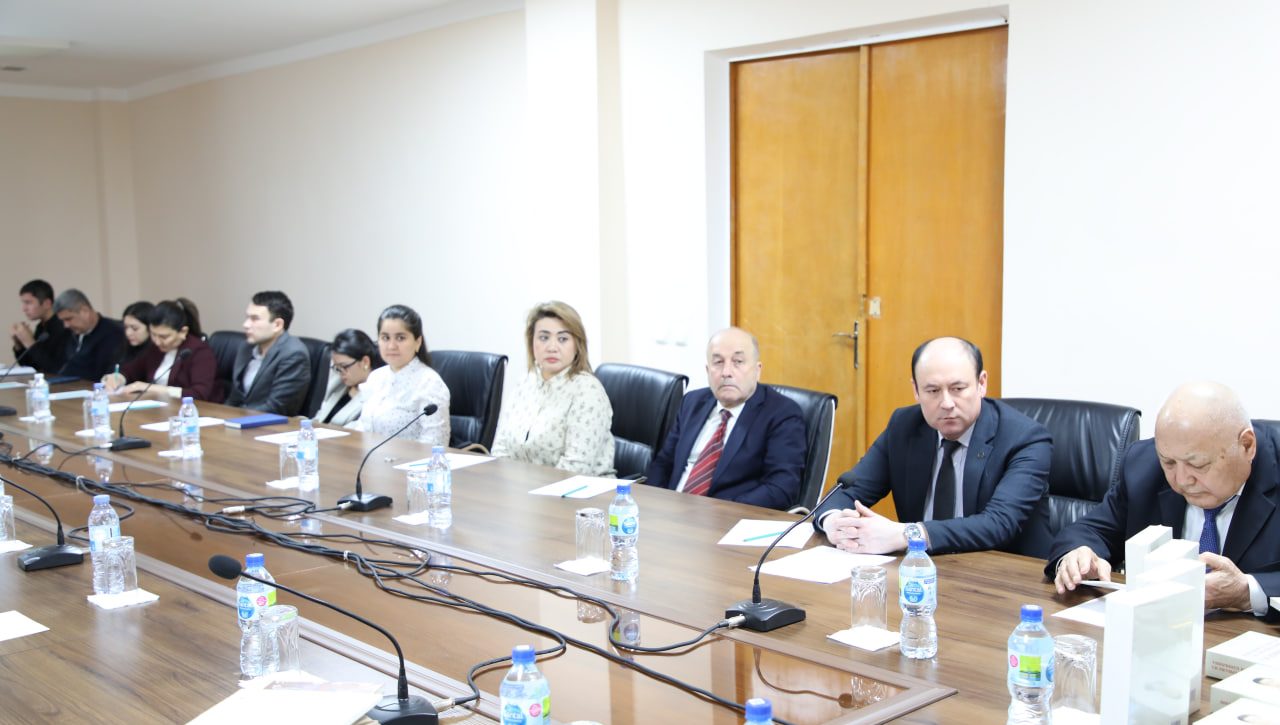 DAVLAT VA HUQUQ INSTITUTIGA INSON HUQUQLARI VA XITOY MADANIYATIGA OID ADABIYOTLAR BEG‘ARAZ TOPSHIRILDI
