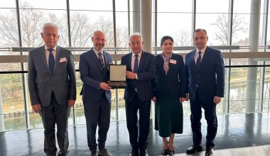 O‘zbekiston delegatsiyasi Strasburg shahrida Yevropa parlamenti deputatlari bilan uchrashdi