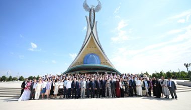 Milliy markaz vakili “Do‘stlik” festivalining tantanali ochilishida ishtirok etdi