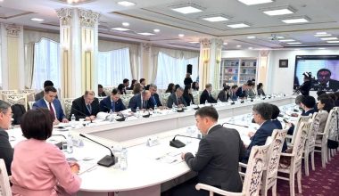 Ostona şahrida konstitutsiyaviy islohotlar doirasida inson huquqlarini himoya qiliş masalalari muhokama qilindi