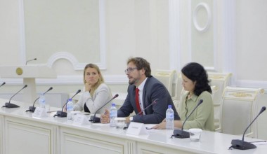 ЕХҲТ делегацияси Конституциявий комиссия фаолияти билан танишди