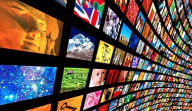 ЖАМИЯТДА ТАМАЛ ТОШИНИ ҚЎЙИБ УЛГУРГАН ТЕЛЕВИДЕНИЕ