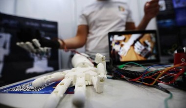 Olimlar sun’iy intellektni imo-ishoralarni tanishga o‘rgatdi