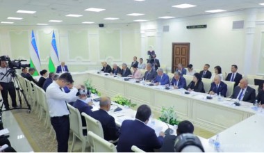 А.Саидов, Қ.Жўраев, З.Худойбердиев: Конституциявий комиссиянинг навбатдаги йиғилишидан репортаж!