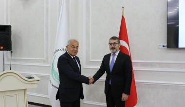 Инсон ҳуқуқлари бўйича Ўзбекистон Республикаси Миллий маркази ва Туркиянинг Инсон ҳуқуқлари ва тенглик институти ўртасида ўзаро англашув меморандуми имзоланди. «Инсон ҳуқуқлари соҳасида таълим: Ўзбекистон ва Туркия тажрибаси» мавзусидаги халқаро давра суҳбатидан фоторепортаж