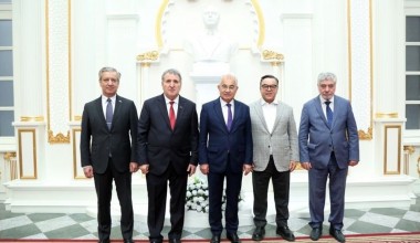 President of Azerbaijan National Academy of Sciences meets with Uzbek delegation