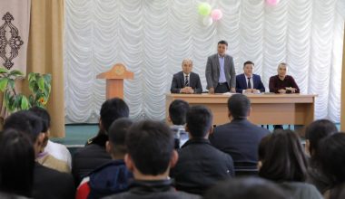 Qoraqalpog‘iston Respublikasi yuridik texnikumida “Inson huquqlari – oliy qadriyat” mavzusida “Sudya va yoshlar” uchrashuvi bo‘lib o‘tdi. Unda Qoraqalpog‘iston Respublikasi sudi raisi K. Tarixov, Qoraqoalpog‘iston Respublikasi ma’muriy sudi raisi A. Nurlipesov va boshqalar ishtirok etdi.