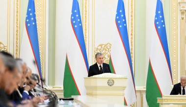 Шавкат Мирзиёев: «Инсоннинг қадр-қиммати, шаъни ва ғурури бундан буён барча соҳаларда биринчи ўринда туриши зарур».
