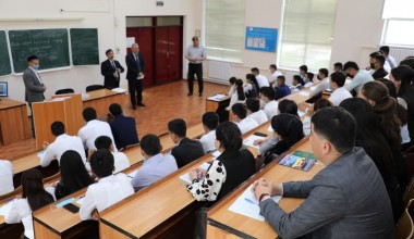 ХОРАЗМДА ТАЪЛИМ СИФАТИ МОНИТОРИНГИ ЎТКАЗИЛДИ