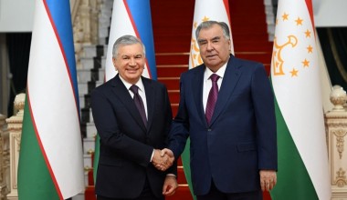 Ўзбекистон ва Тожикистон Президентлари икки томонлама муносабатларнинг долзарб масалаларини кўриб чиқдилар