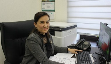 ДАВЛАТ ХИЗМАТИ ФАОЛИЯТИГА ЯНГИЧА ЁНДАШУВ
